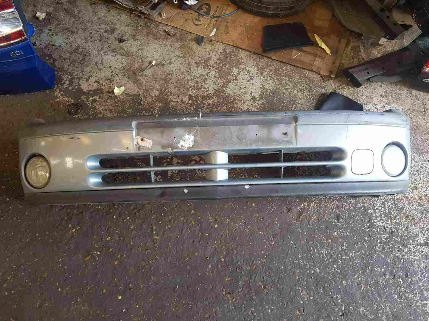 Renault Laguna MK1 1999-2000 Front Bumper Blue 