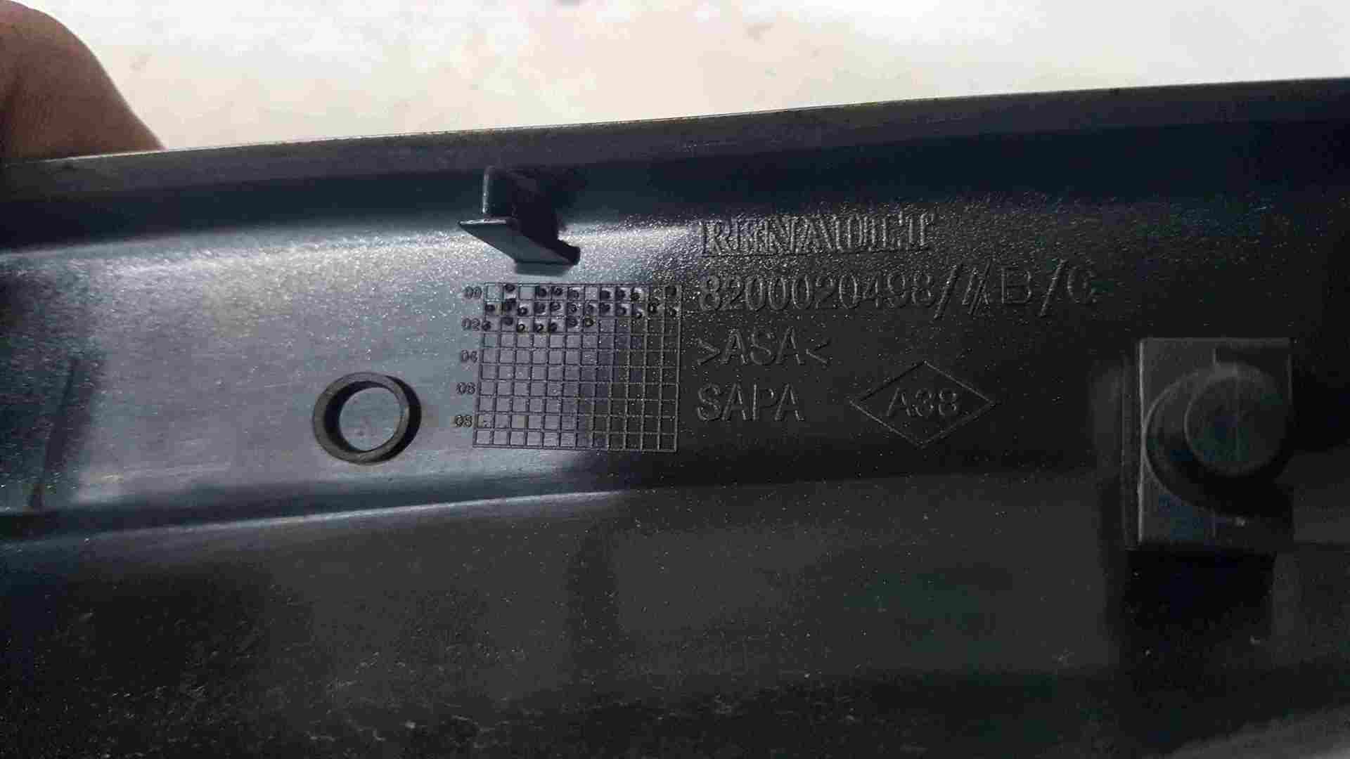 Thumb 2 Renault Laguna MK2 2001-2007 Roof Rack Bars End Caps Silver 8200020497