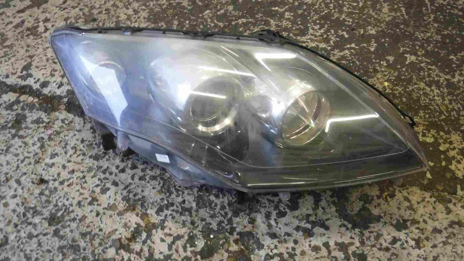 Renault Laguna MK3 2007-2010 Drivers OSF Front Headlight Black Backing