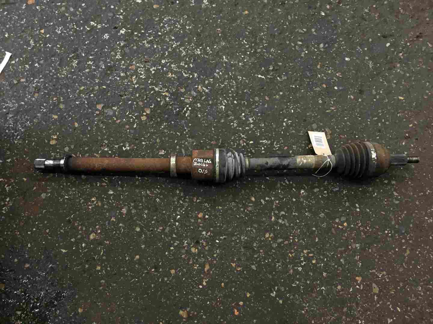Renault Laguna MK3 2007-2012 2.0 16v Drivers OSF Front Driveshaft M4R 704