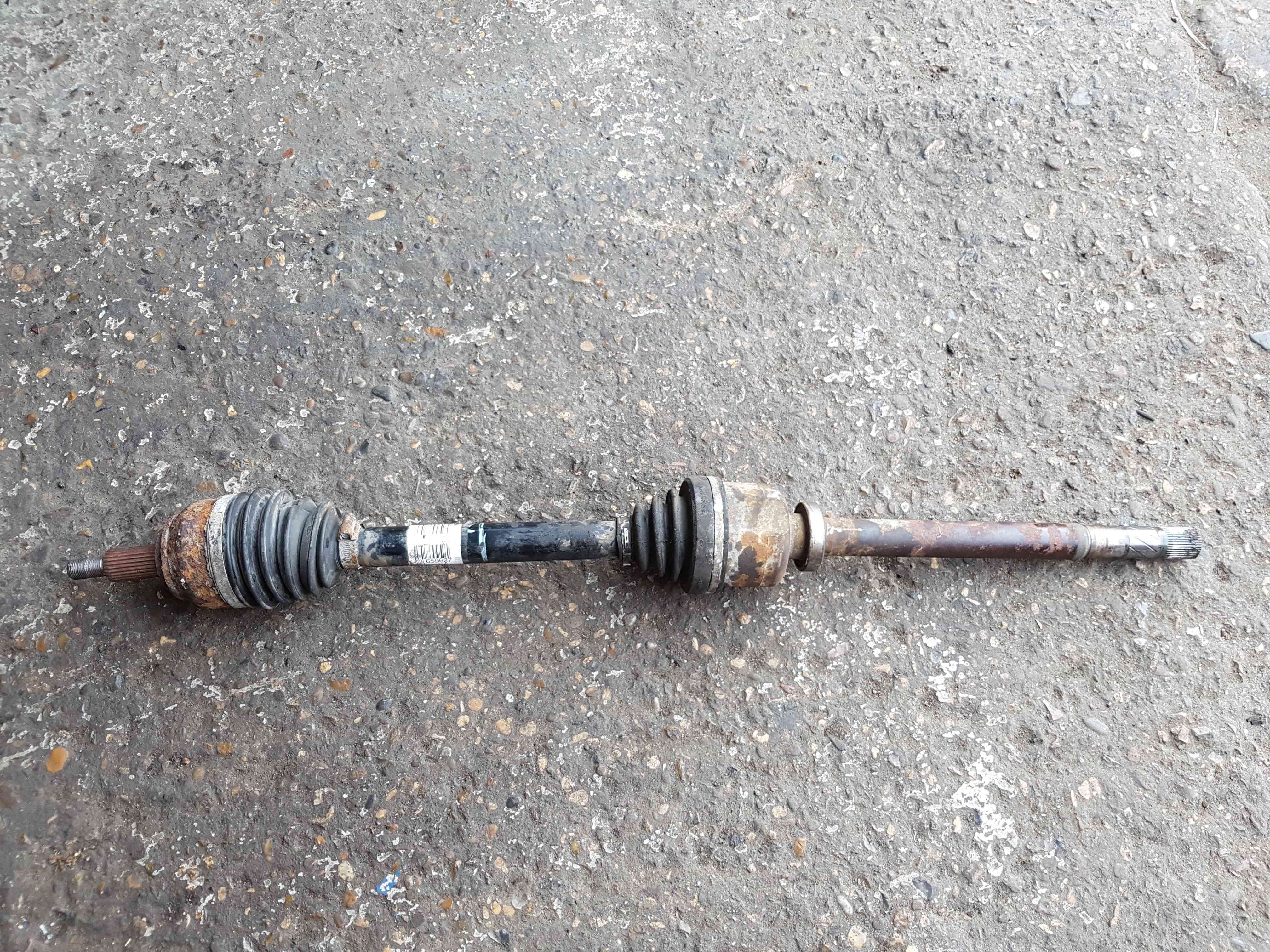 Thumb 11 Renault Laguna MK3 2007-2012 2.0 DCI Drivers OSF Front Driveshaft 8200659627