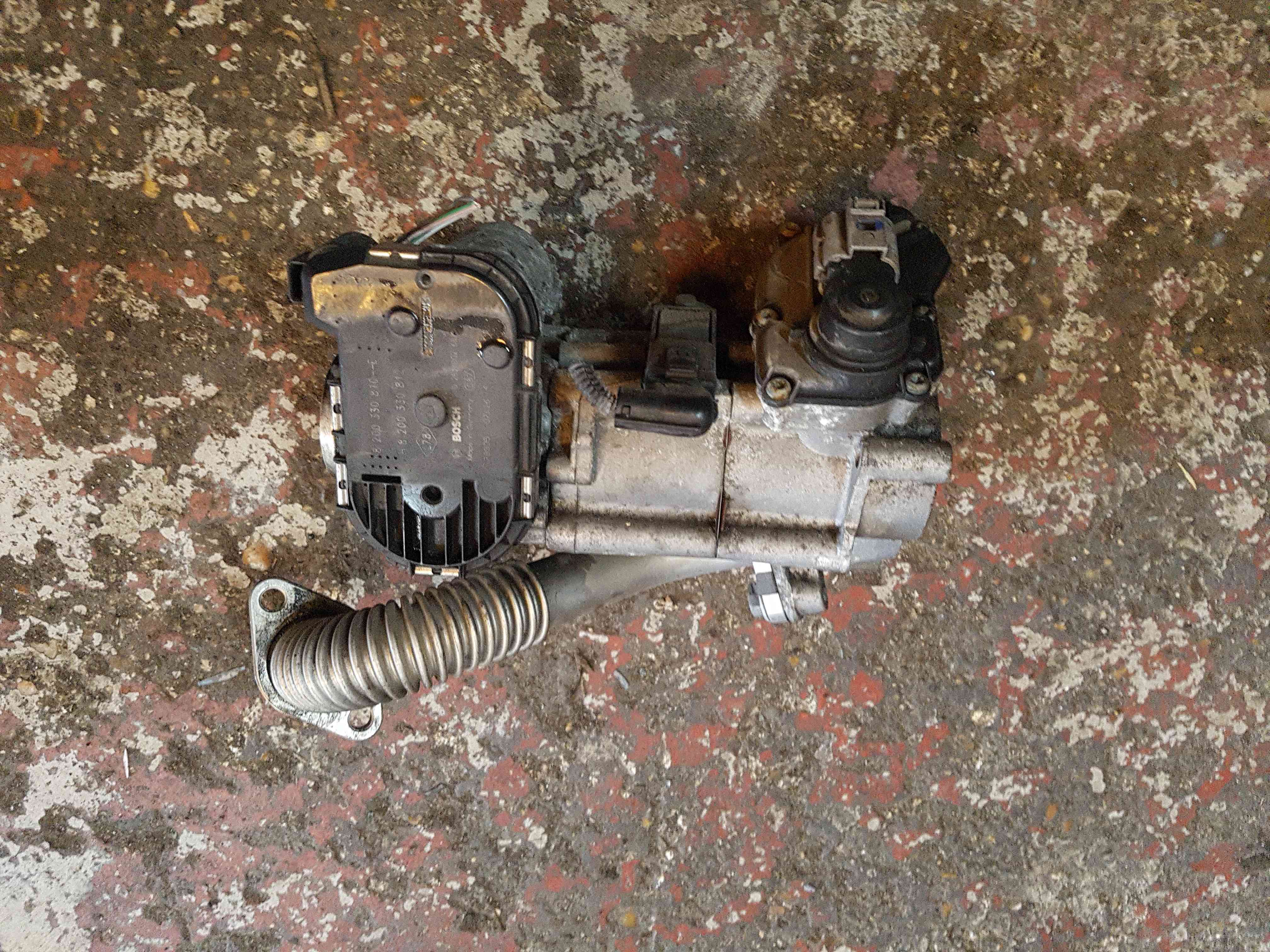 Thumb 2 Renault Laguna MK3 2007-2012 2.0 DCI Egr Valve M9R 800 