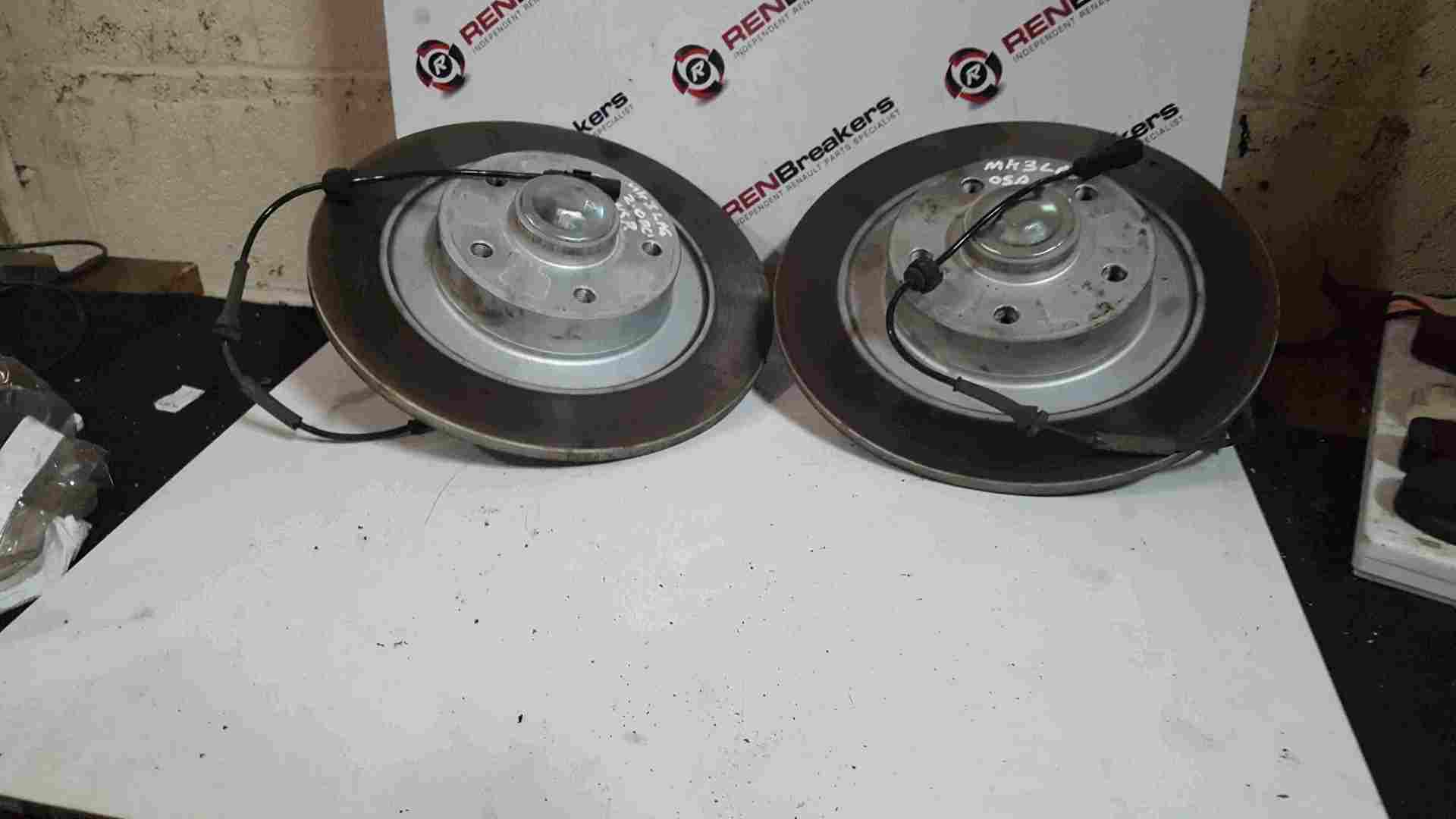 Renault Laguna MK3 2007-2012 2.0 DCi Rear Drums Discs Pair