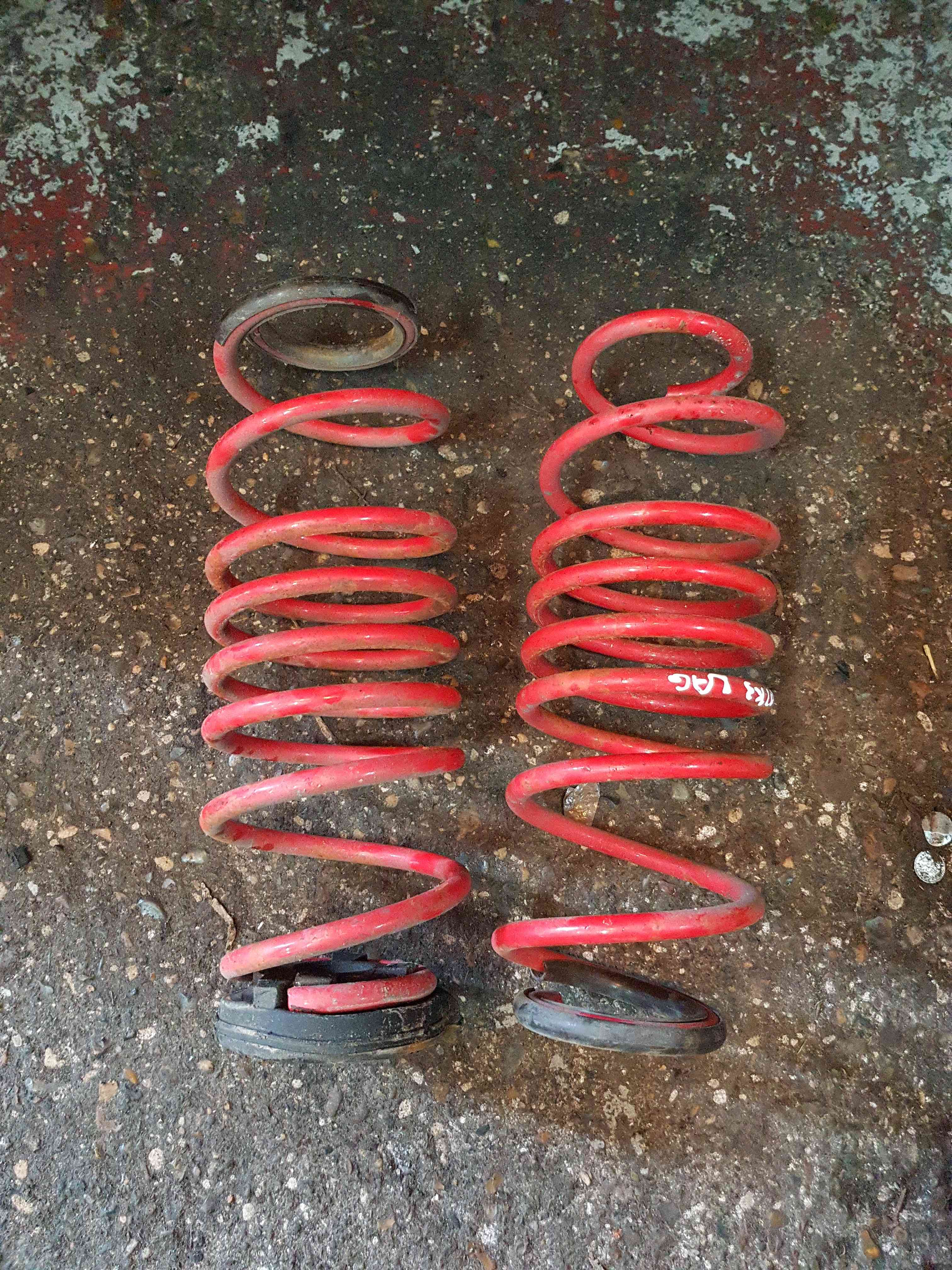 Thumb 3 Renault Laguna MK3 2007-2012 2.0I Passenger Drivers Ns Os Rear Spring Lowering