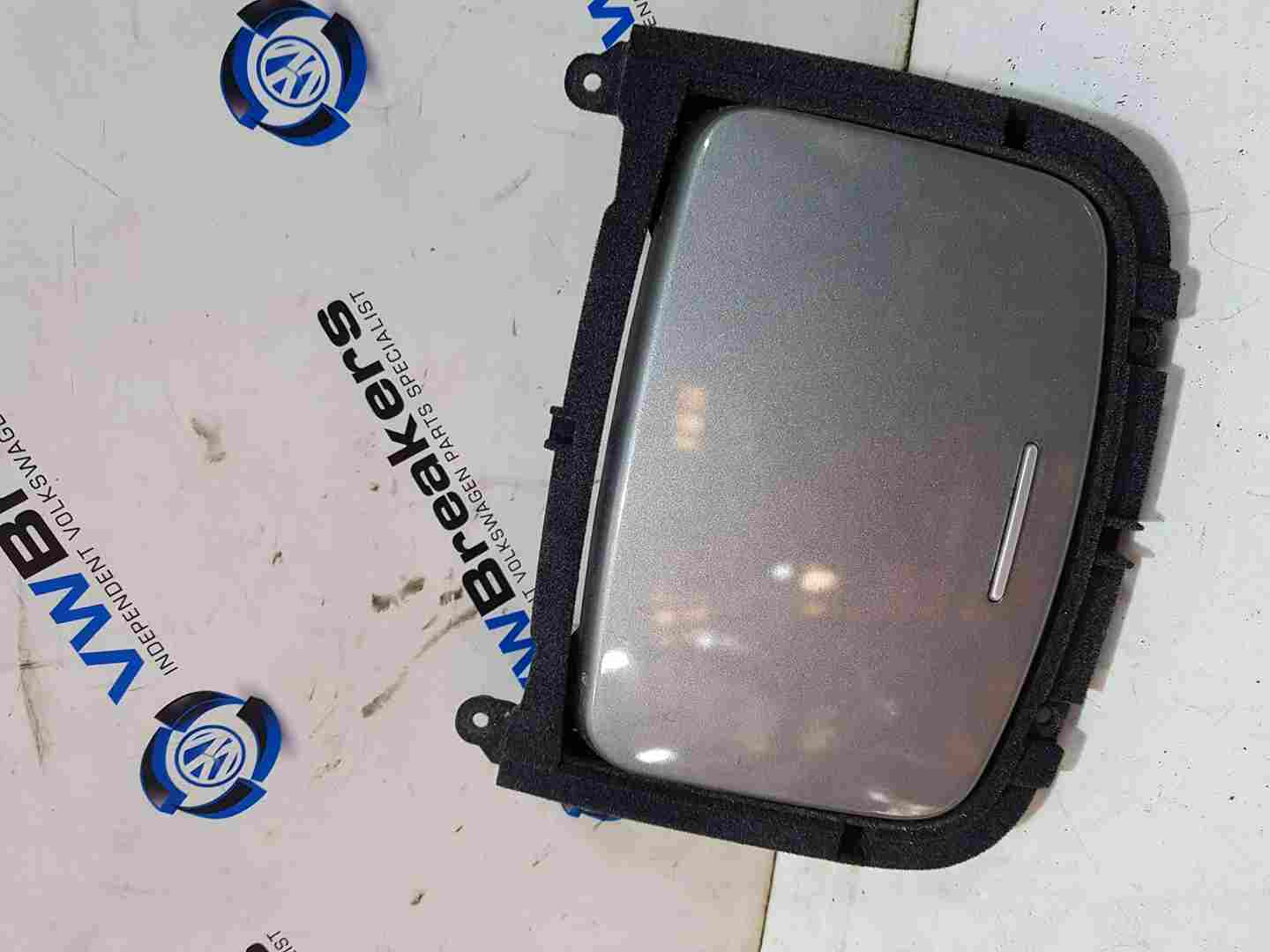 Renault Laguna MK3 2007-2012 Ashtray Compartment Lighter 12V Gloss Grey