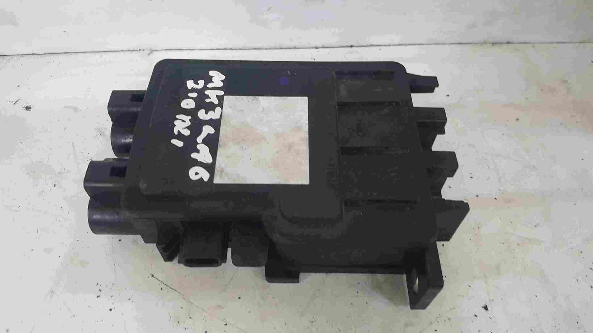 Thumb 2 Renault Laguna MK3 2007-2012 Battery Electrical Control Module 243800002R