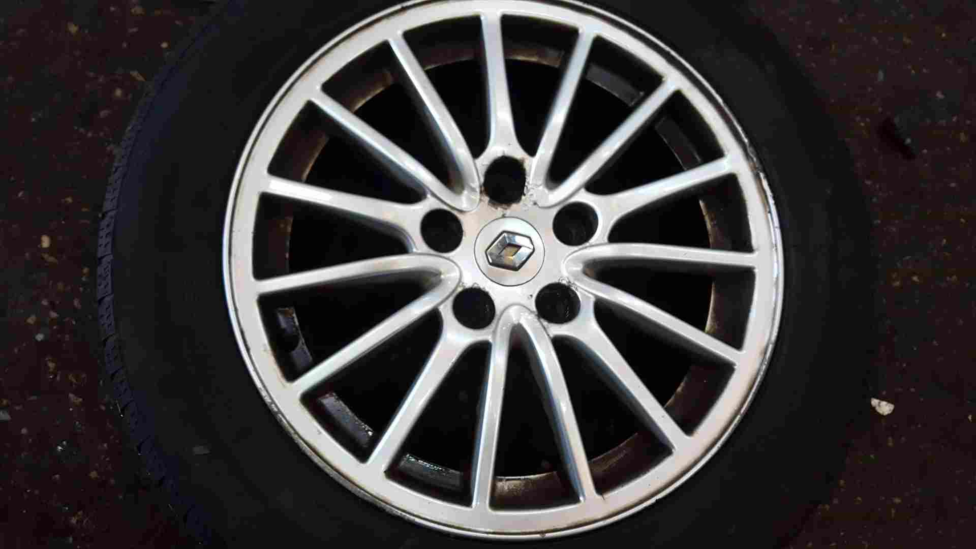 Thumb 5 Renault Laguna MK3 2007-2012 Broadway Alloy Wheel 16Inch 205 60 16 7mm 3/5