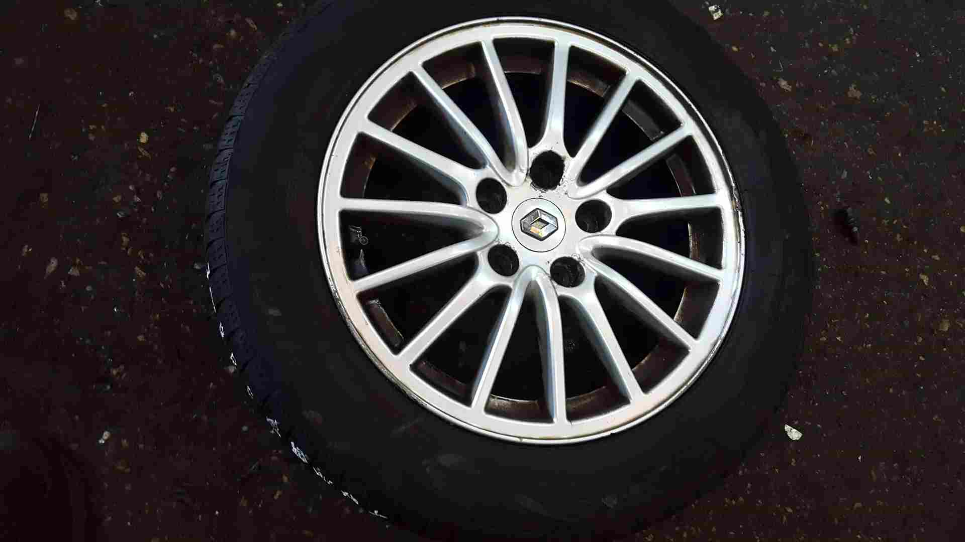 Thumb 6 Renault Laguna MK3 2007-2012 Broadway Alloy Wheel 16Inch 205 60 16 7mm 3/5
