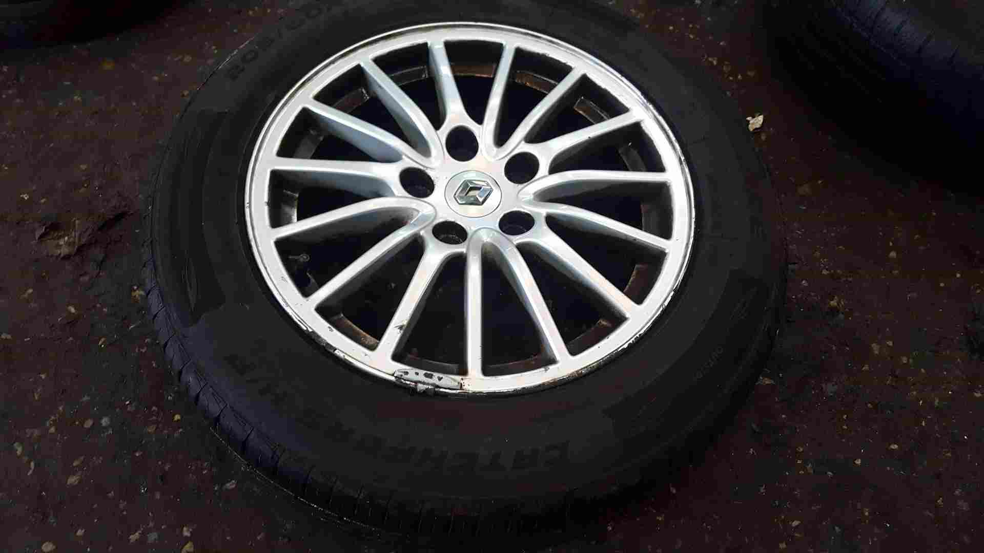 Thumb 6 Renault Laguna MK3 2007-2012 Broadway Alloy Wheel 16Inch 3/5 6Mm 205 60 16
