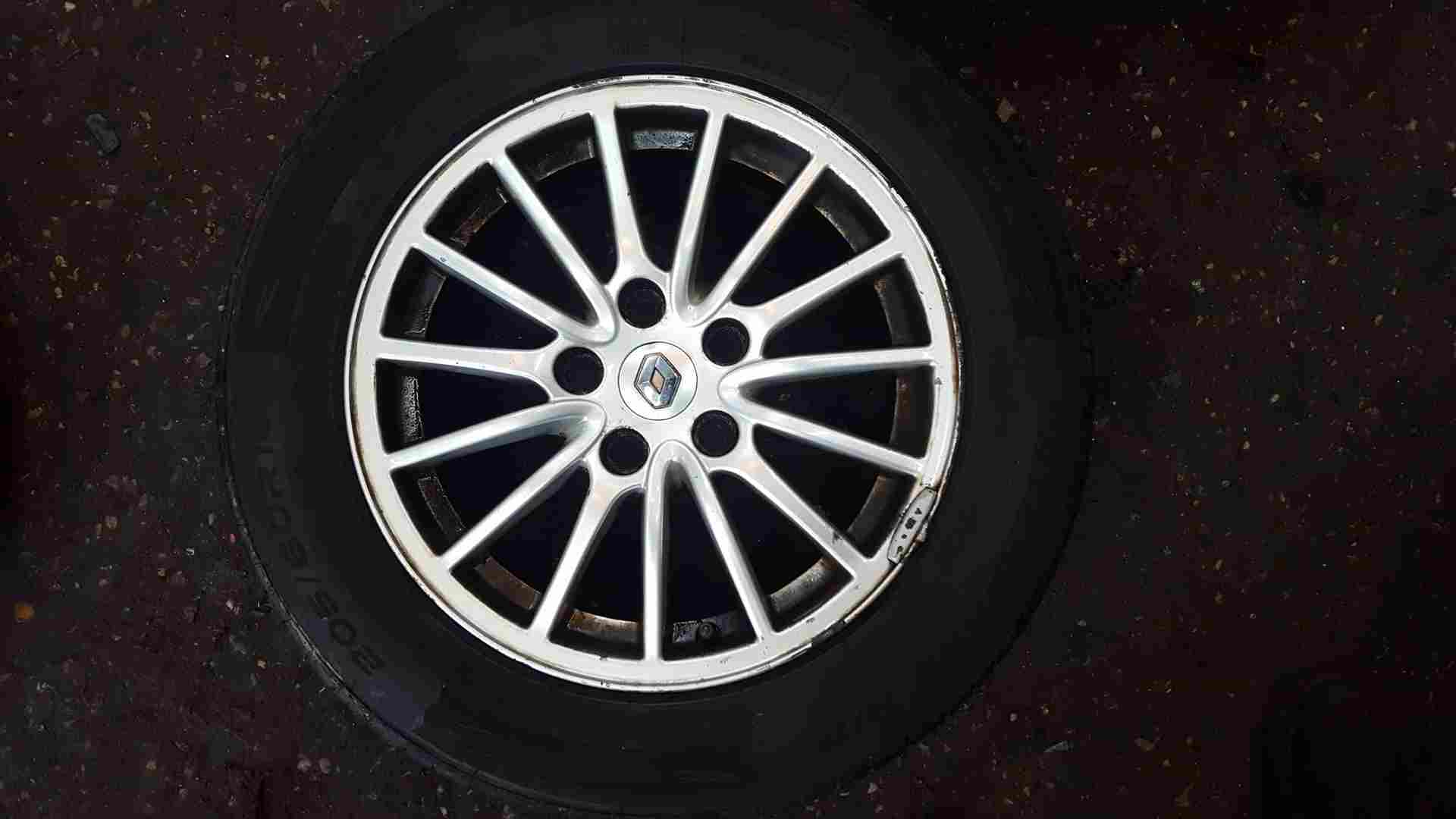 Renault Laguna MK3 2007-2012 Broadway Alloy Wheel 16Inch 3/5 6Mm 205 60 16