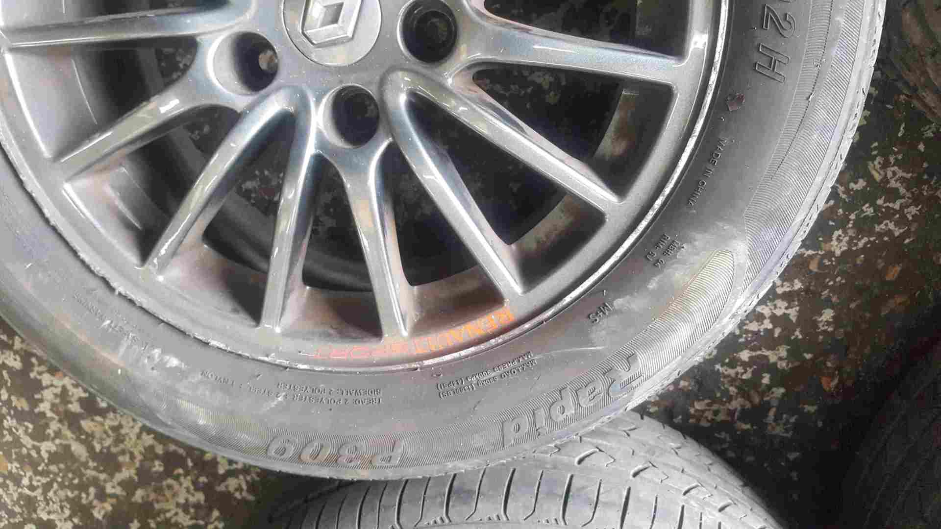 Thumb 5 Renault Laguna MK3 2007-2012 Broadway Alloy Wheels Set X4 16inch