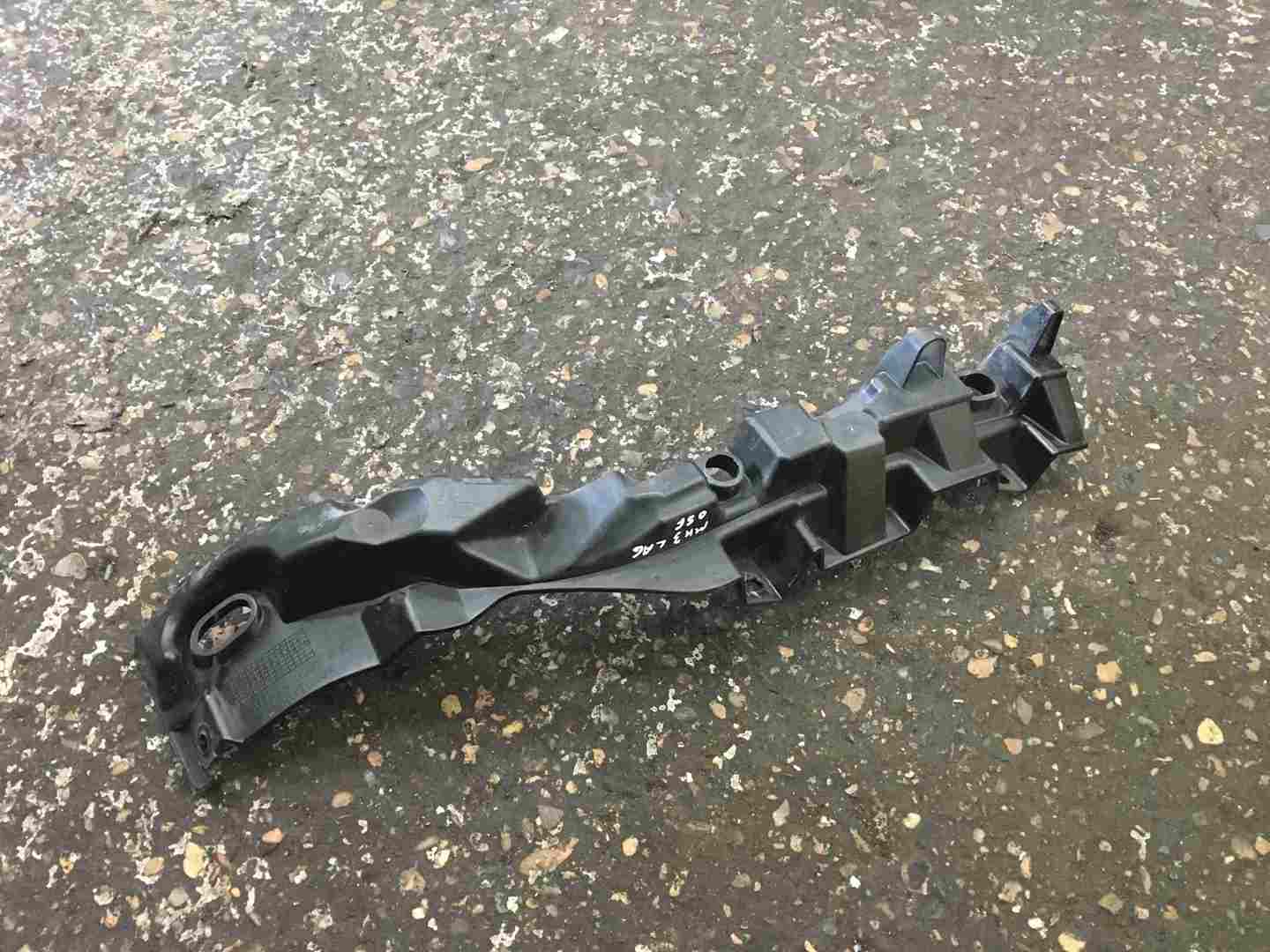 Renault Laguna MK3 2007-2012 Drivers OSF Front Bumper Headlight Bracket