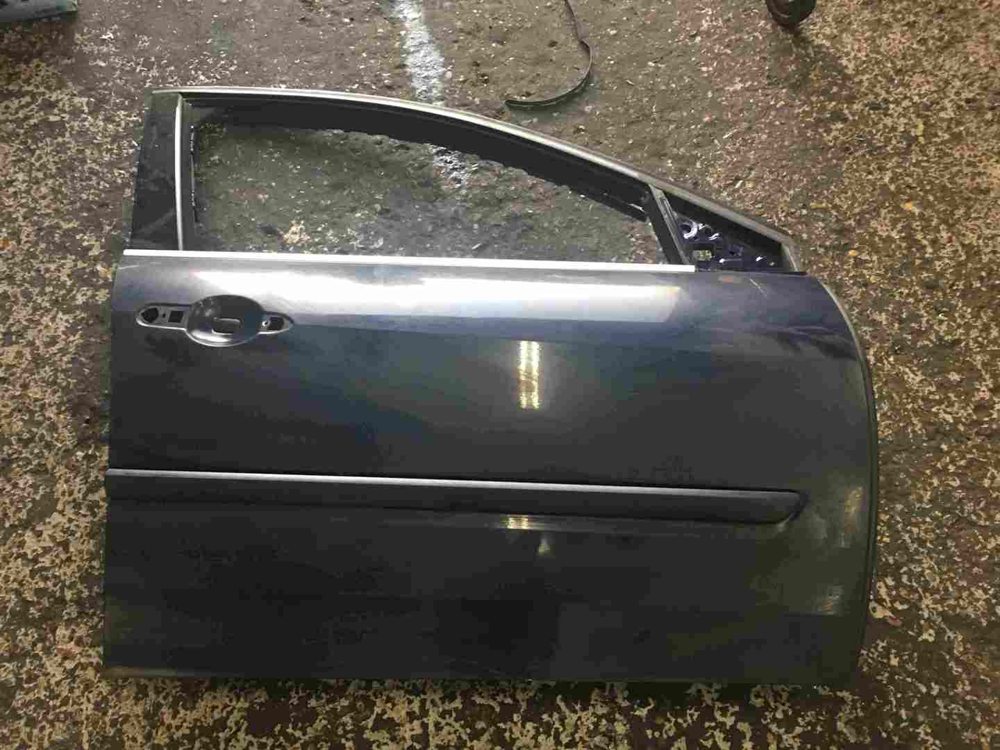 Renault Laguna MK3 2007-2012 Drivers OSF Front Door Blue OVD42 5door