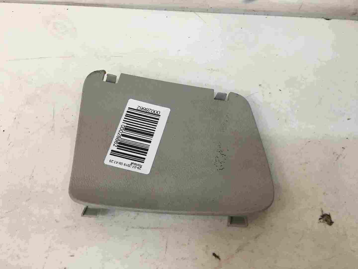 Renault Laguna MK3 2007-2012 Drivers OSR Rear Tailgate Light Bulb Holder Cover