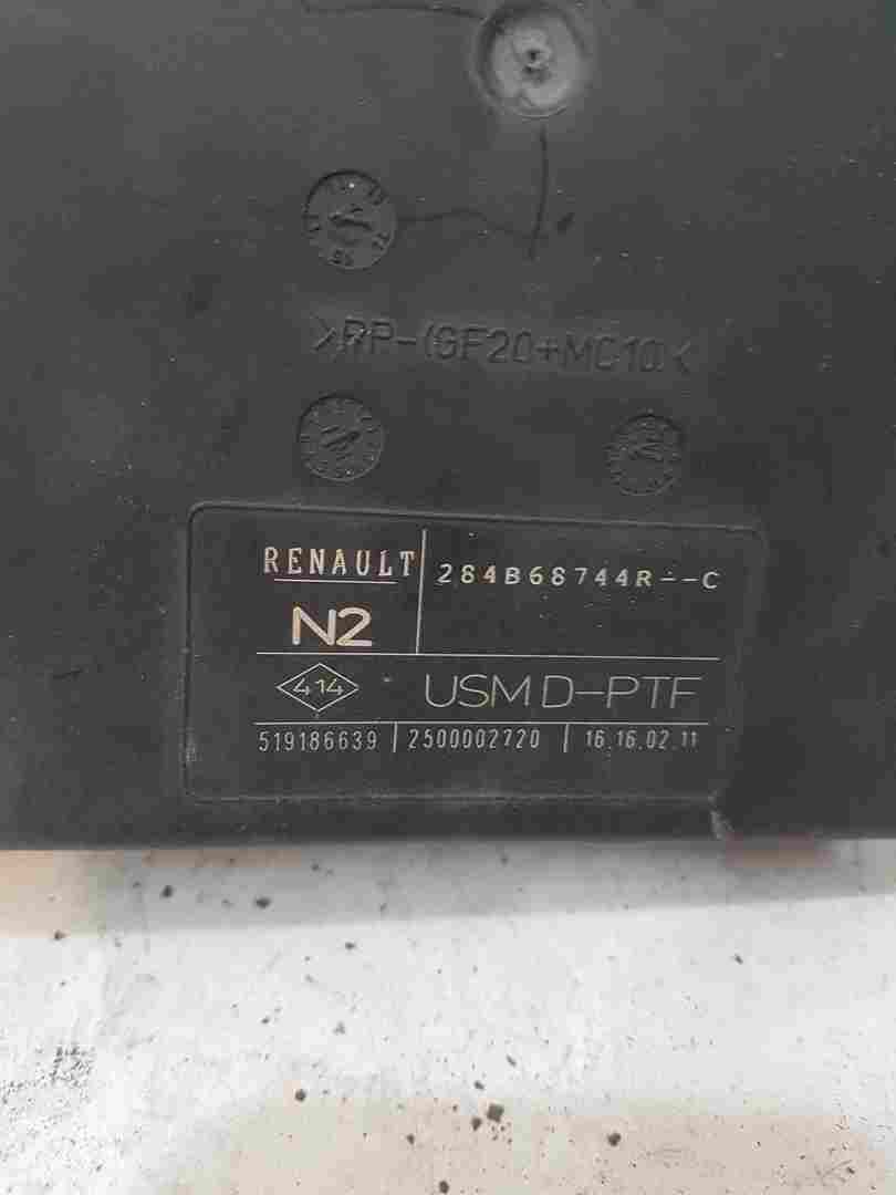 Thumb 3 Renault Laguna MK3 2007-2012 Engine BAY Fuse BOX Upc 284b68744r 284B60012R