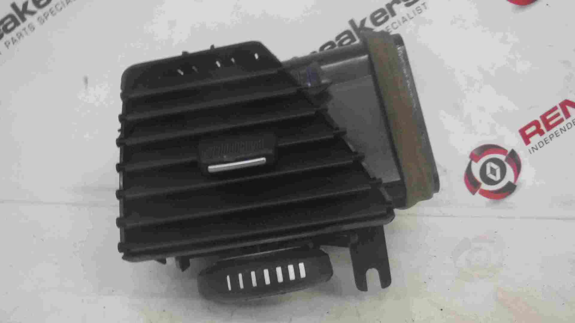 Renault Laguna MK3 2007-2012 Passenger NSF Front Heater Vent