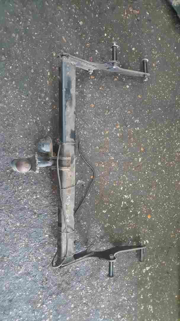Thumb 2 Renault Laguna MK3 2007-2012 Rear Tow Bar Complete