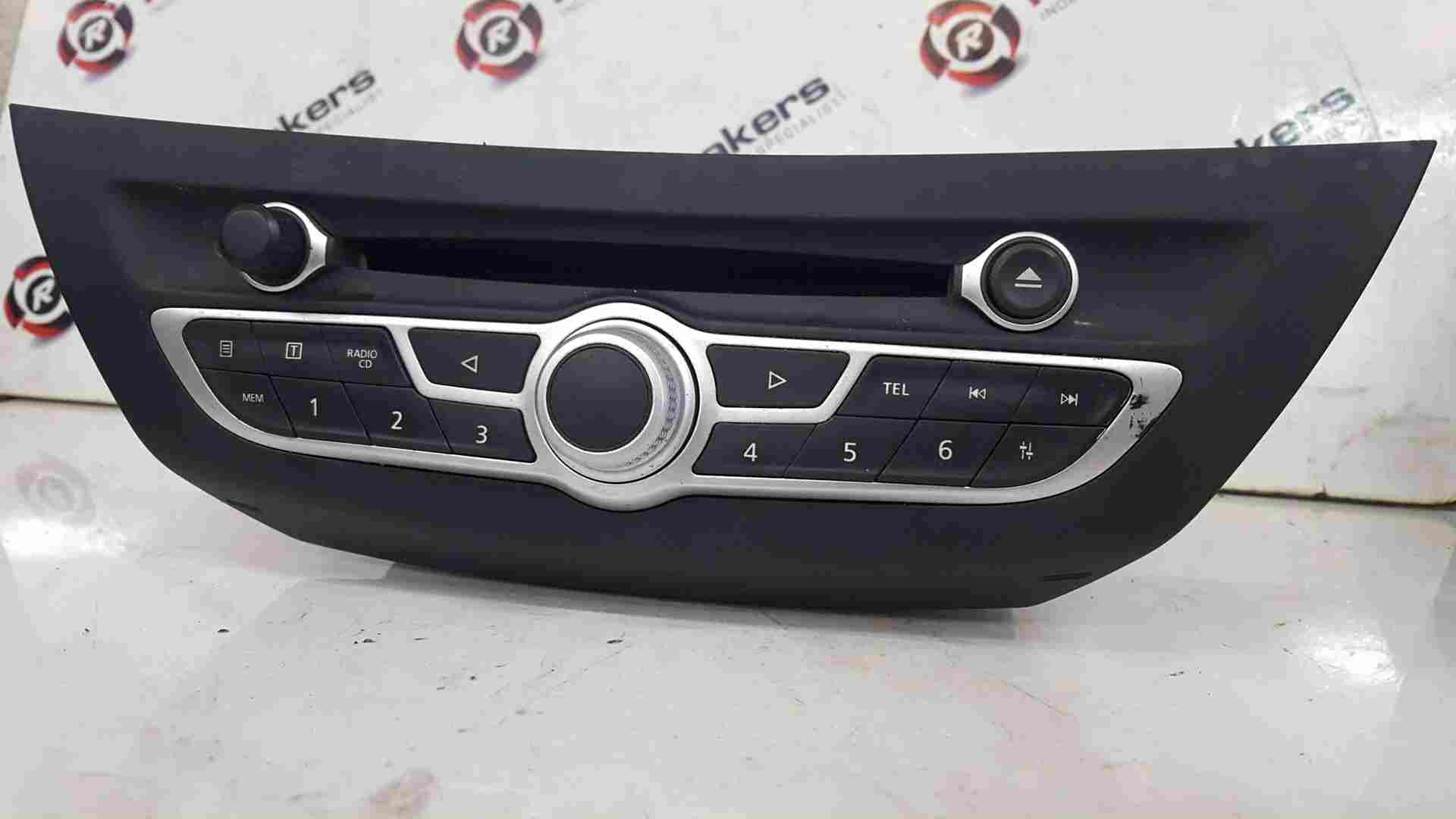 Renault Laguna MK3 2007-2012 SAT Nav Radio Cd Player Head Unit 281155676R