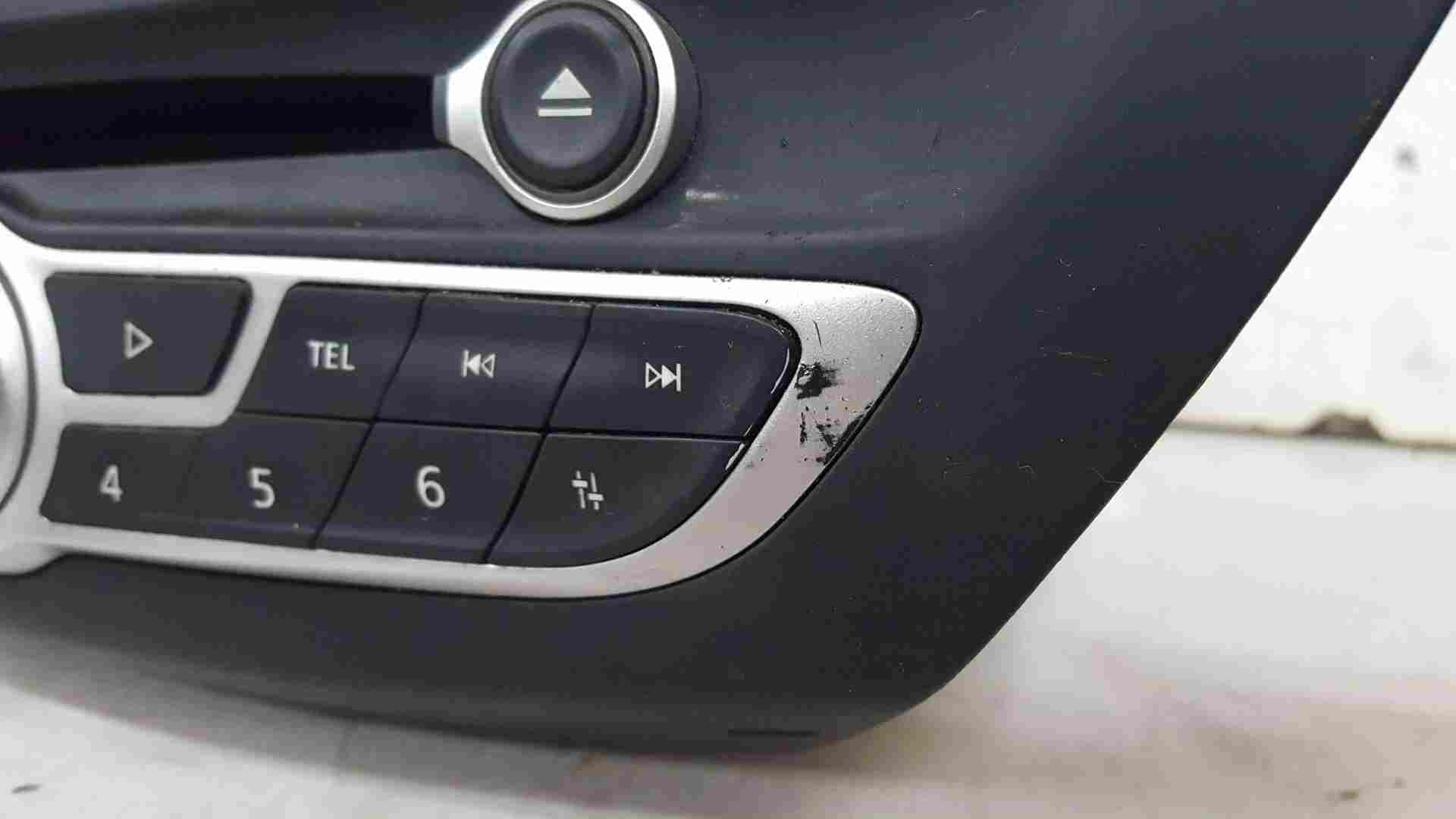 Thumb 2 Renault Laguna MK3 2007-2012 SAT Nav Radio Cd Player Head Unit 281155676R