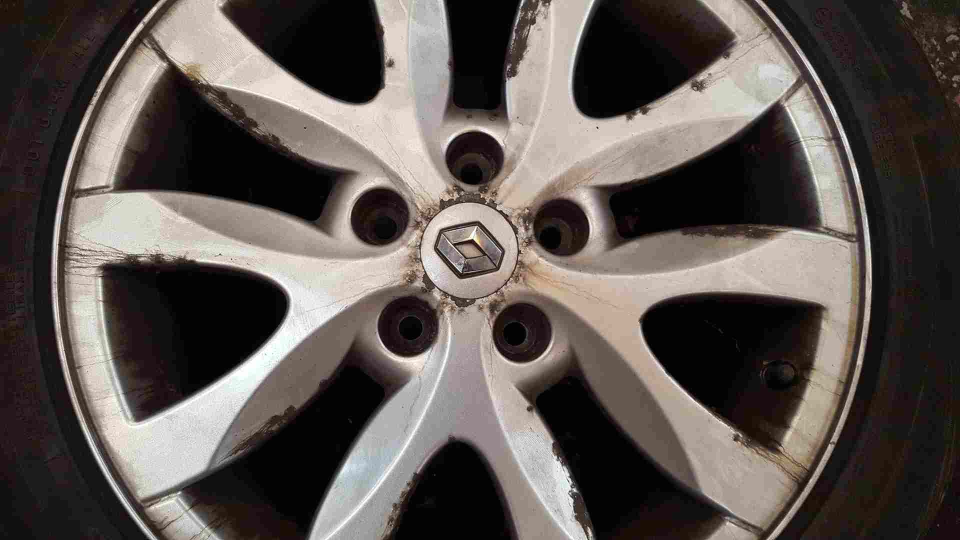 Thumb 3 Renault Laguna MK3 2007-2012 Spider Alloy Wheel 17inch 2/5