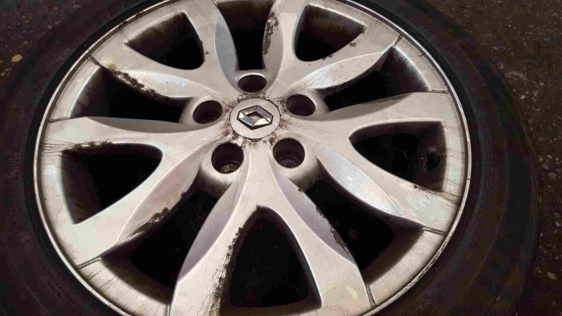 Thumb 2 Renault Laguna MK3 2007-2012 Spider Alloy Wheel 17inch 2/5