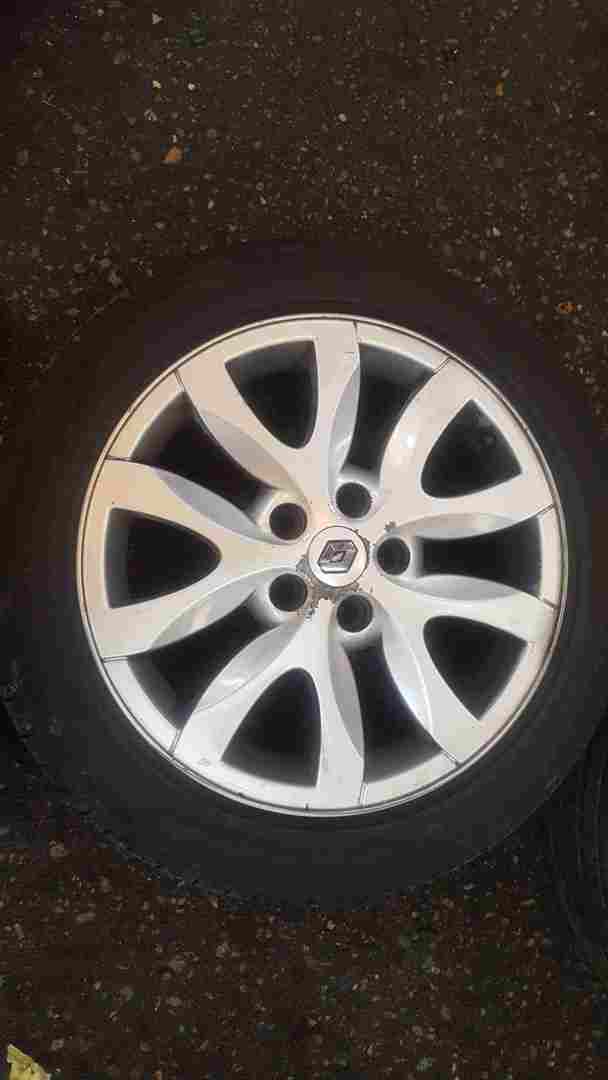 Thumb 3 Renault Laguna MK3 2007-2012 Spider Alloy Wheel 4/5 17inch 6mm Tyre