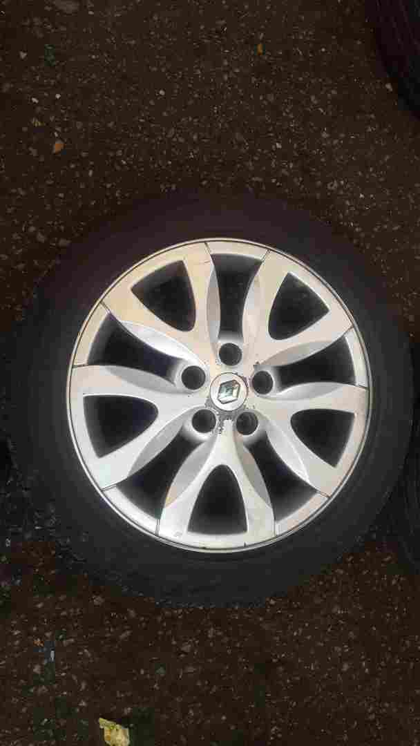 Renault Laguna MK3 2007-2012 Spider Alloy Wheel 4/5 17inch 6mm Tyre