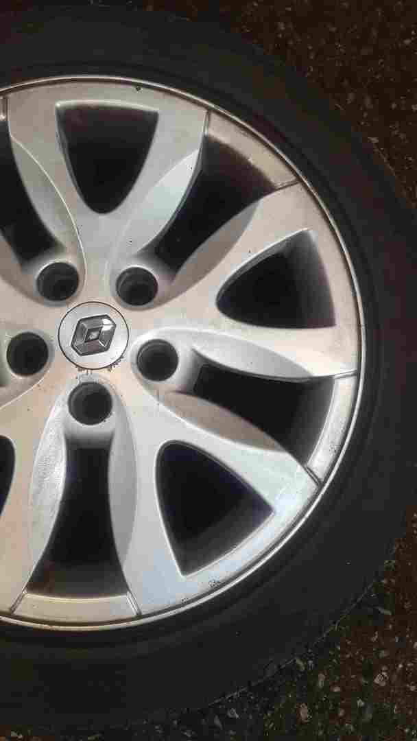 Thumb 2 Renault Laguna MK3 2007-2012 Spider Alloy Wheel 4/5 17inch 7mm Tyre