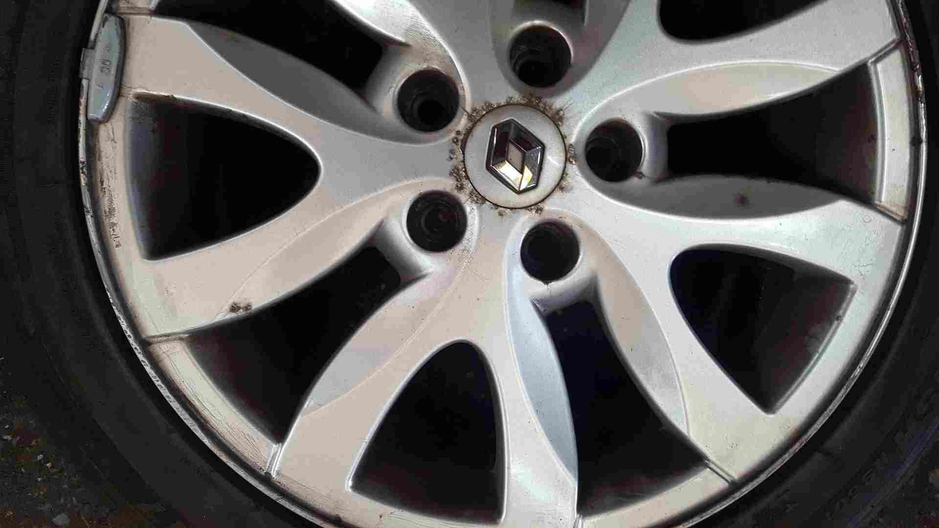 Thumb 4 Renault Laguna MK3 2007-2012 Spider Alloy Wheel 5mm 17inch