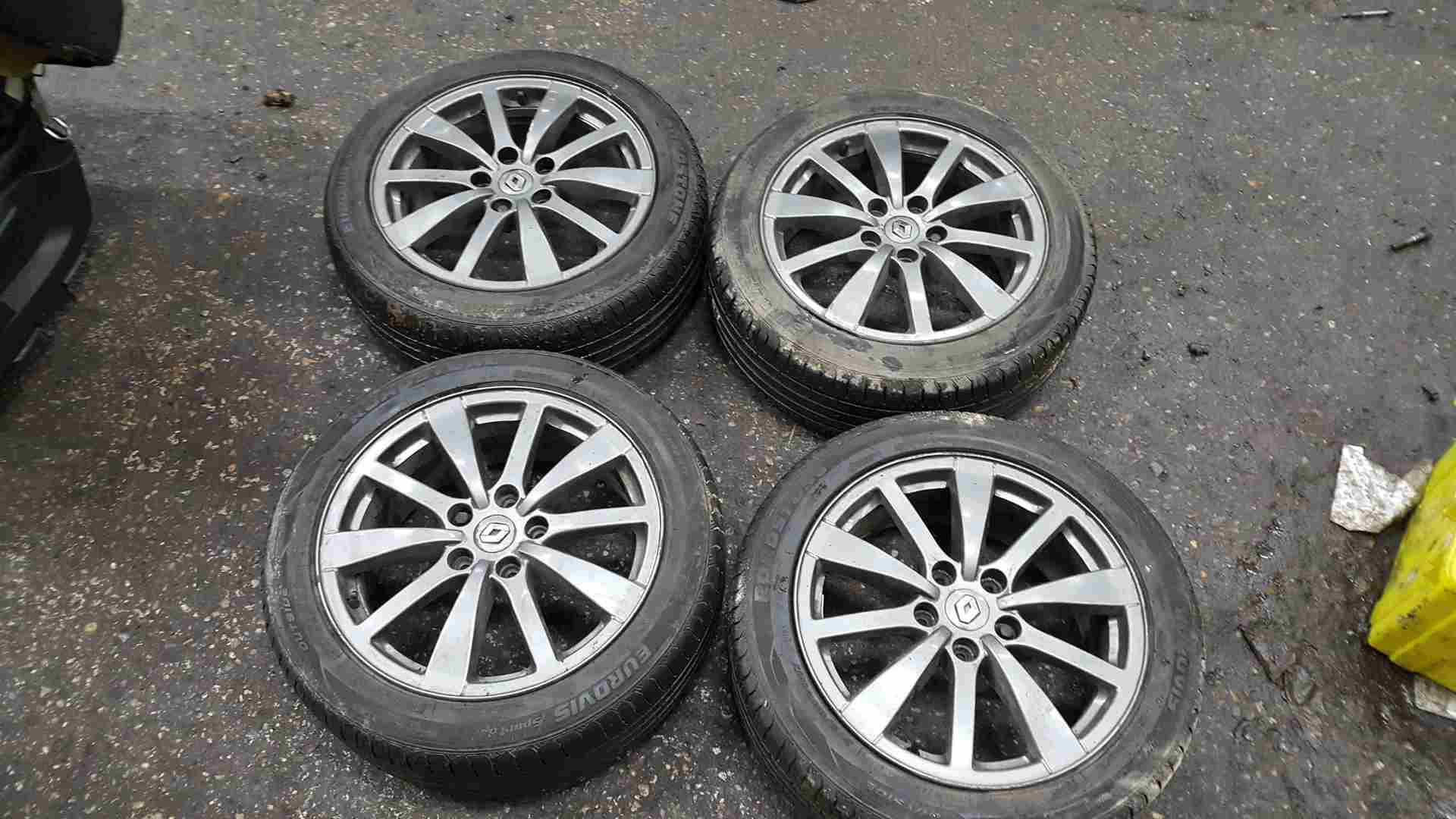 Thumb 6 Renault Laguna MK3 2007-2012 Tenerife Alloy Wheels Set 215 50 17 5mm 17inch