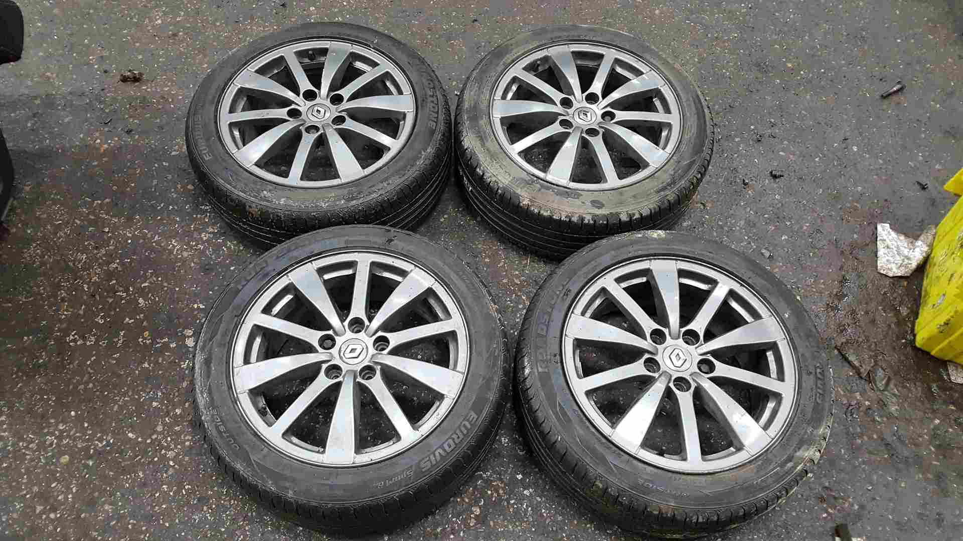 Thumb 2 Renault Laguna MK3 2007-2012 Tenerife Alloy Wheels Set 215 50 17 5mm 17inch