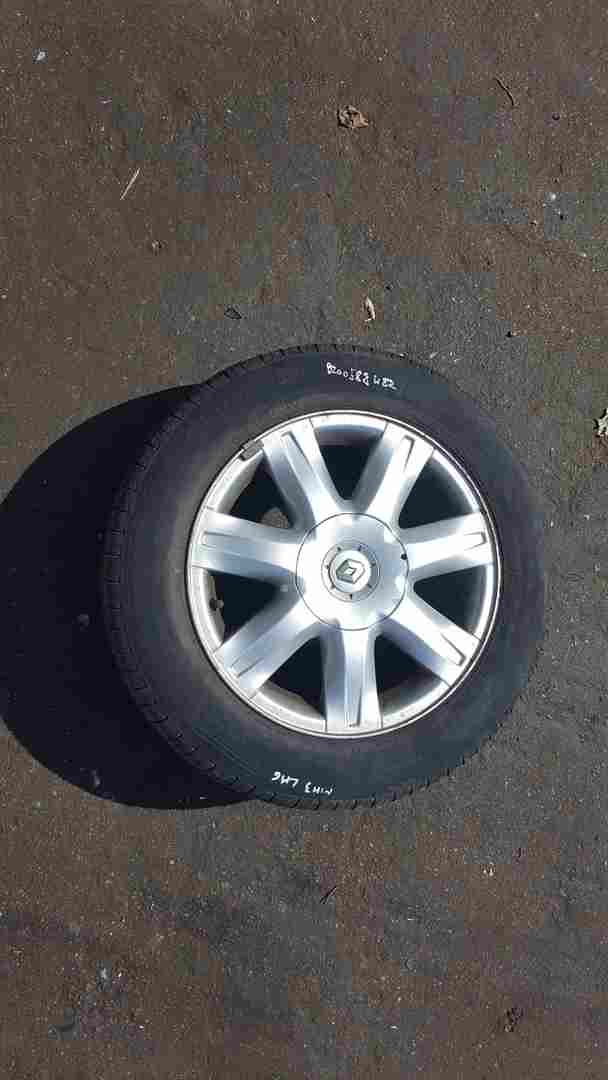Thumb 3 Renault Laguna MK3 2007-2014 Paradise Alloy Wheel 16inch