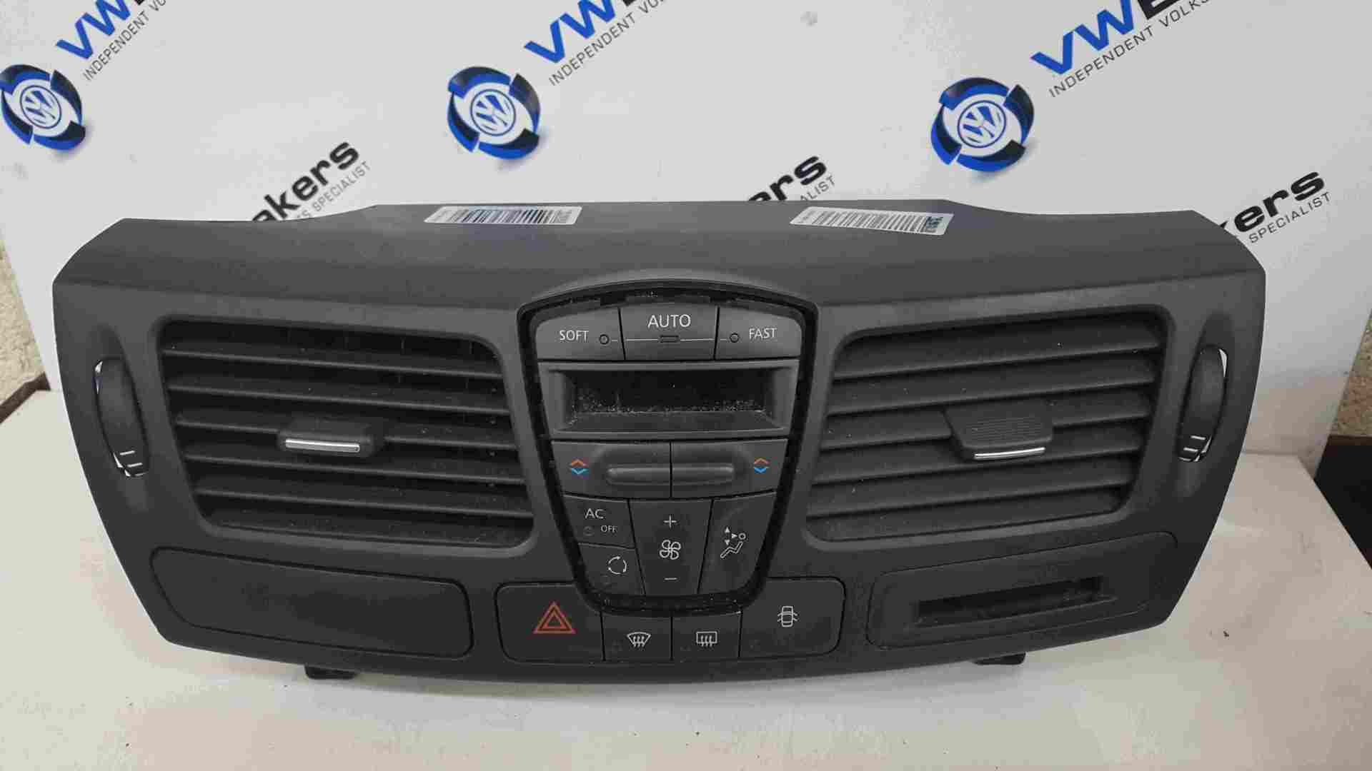Thumb 3 Renault Laguna MK3 2008-2010 Heater Vents Heater Controls Panel