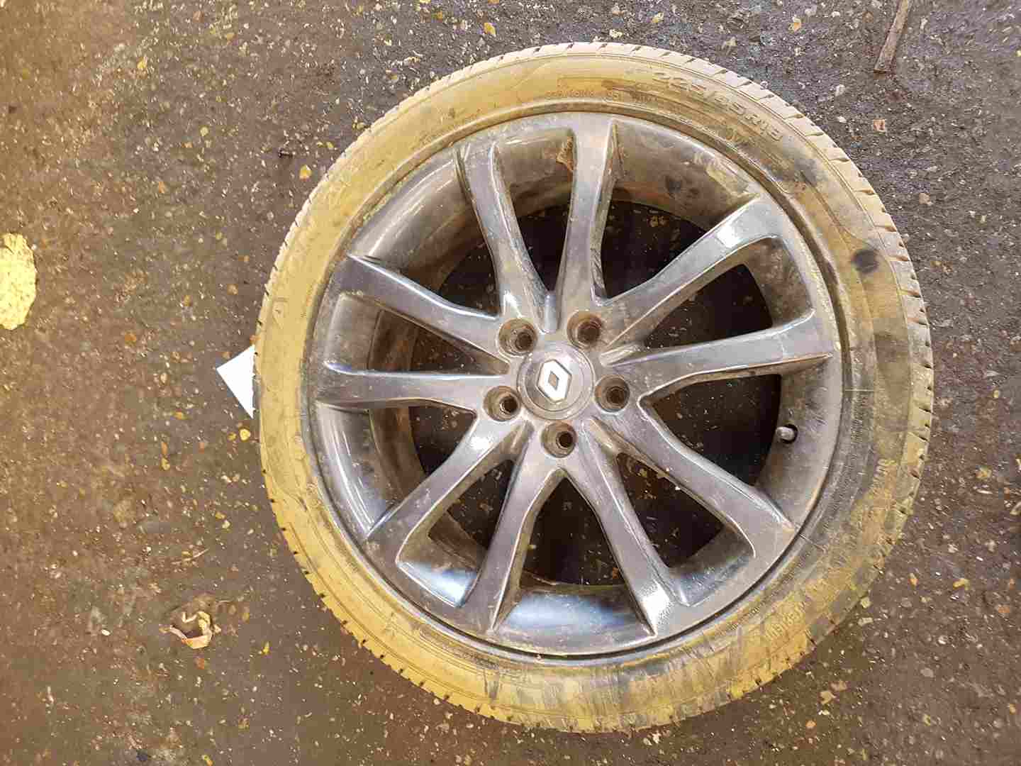 Renault Laguna MK3 Coupe 2007-2010 Alloy Wheel + Tyre 225 45 18 6Mm 4/5