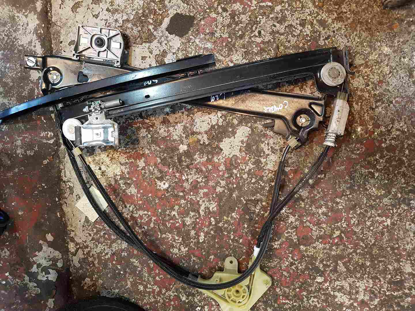 Renault Laguna MK3 Coupe 2007-2012 Drivers OSF Front Window Regulator 3Dr