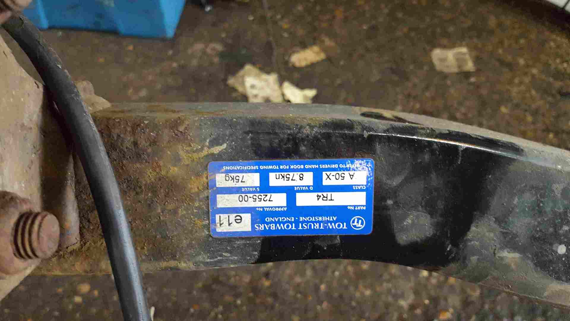 Thumb 3 Renault Laguna MK3 ESTATE 2007-2012 Tow Bar Complete