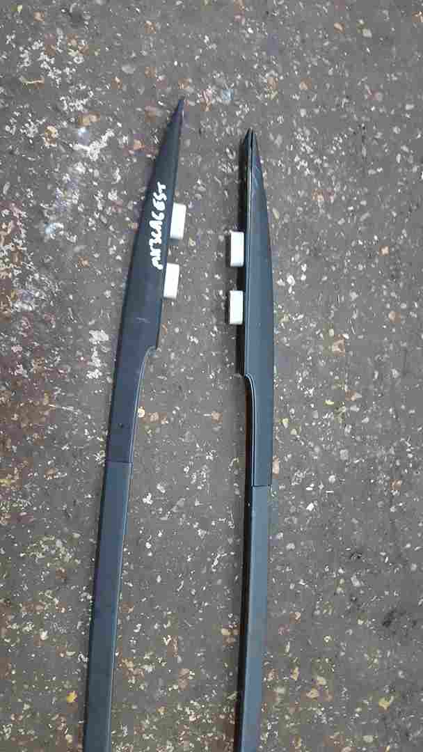Thumb 4 Renault Laguna MK3 Estate 2007-2010 Roof Rack Black Bars