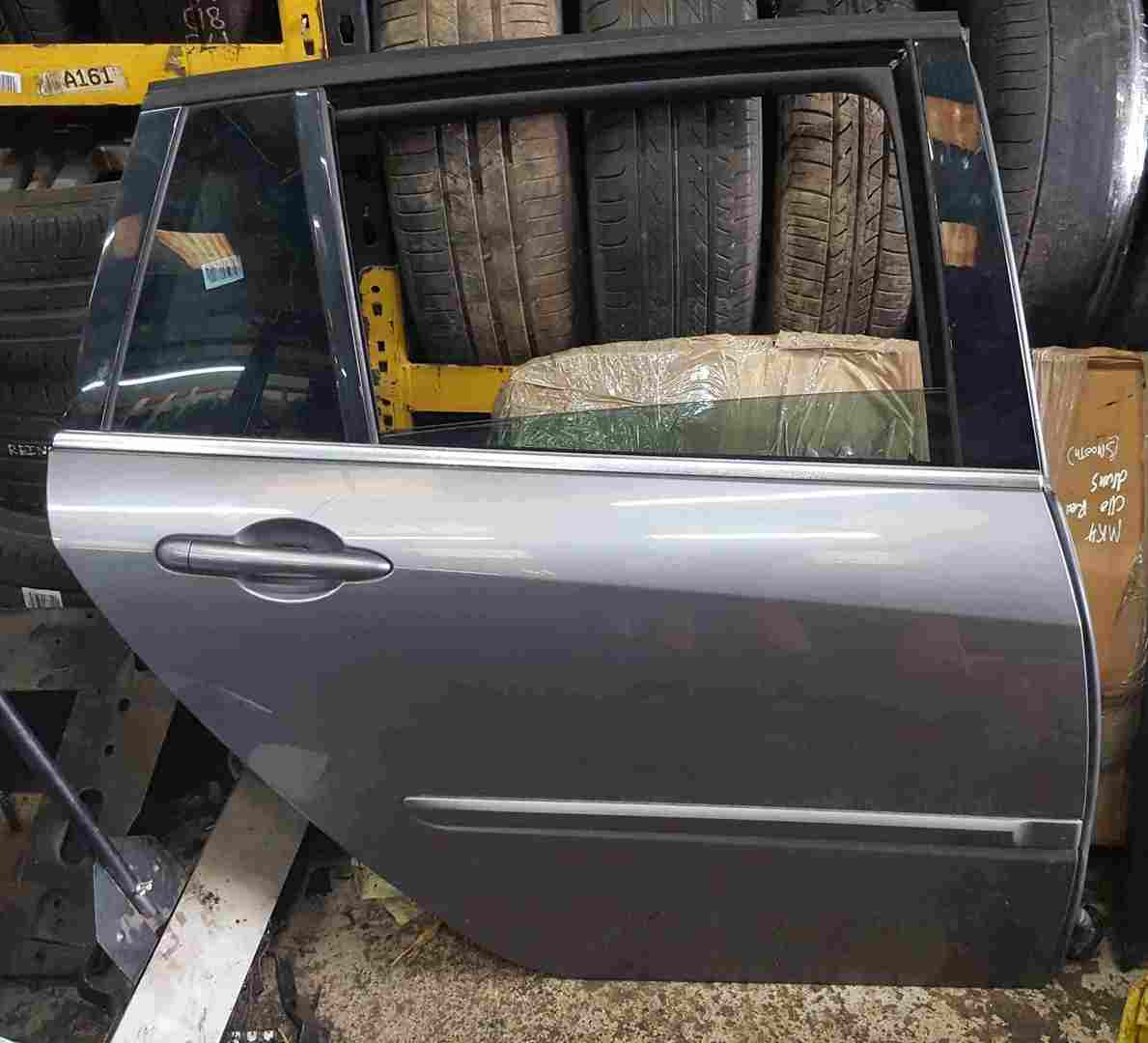 Renault Laguna MK3 Estate 2007-2012 Drivers OSR Rear Door Grey TEKNG
