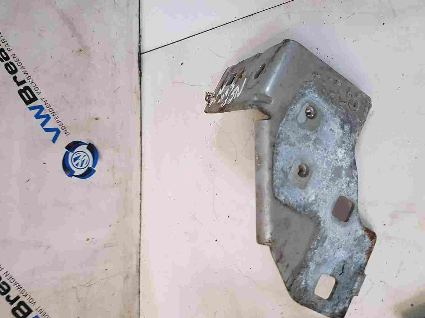 Thumb 2 Renault MK4 2013-2016 Passenger NSF Front Wing Support Bracket Silver