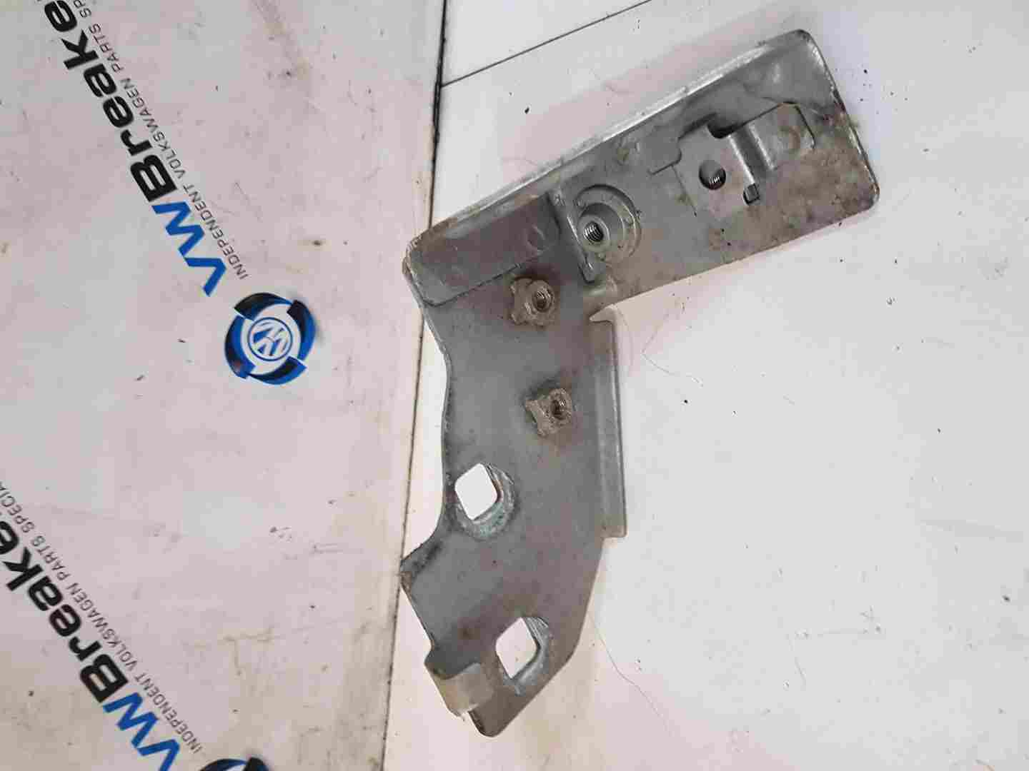 Renault MK4 2013-2016 Passenger NSF Front Wing Support Bracket Silver