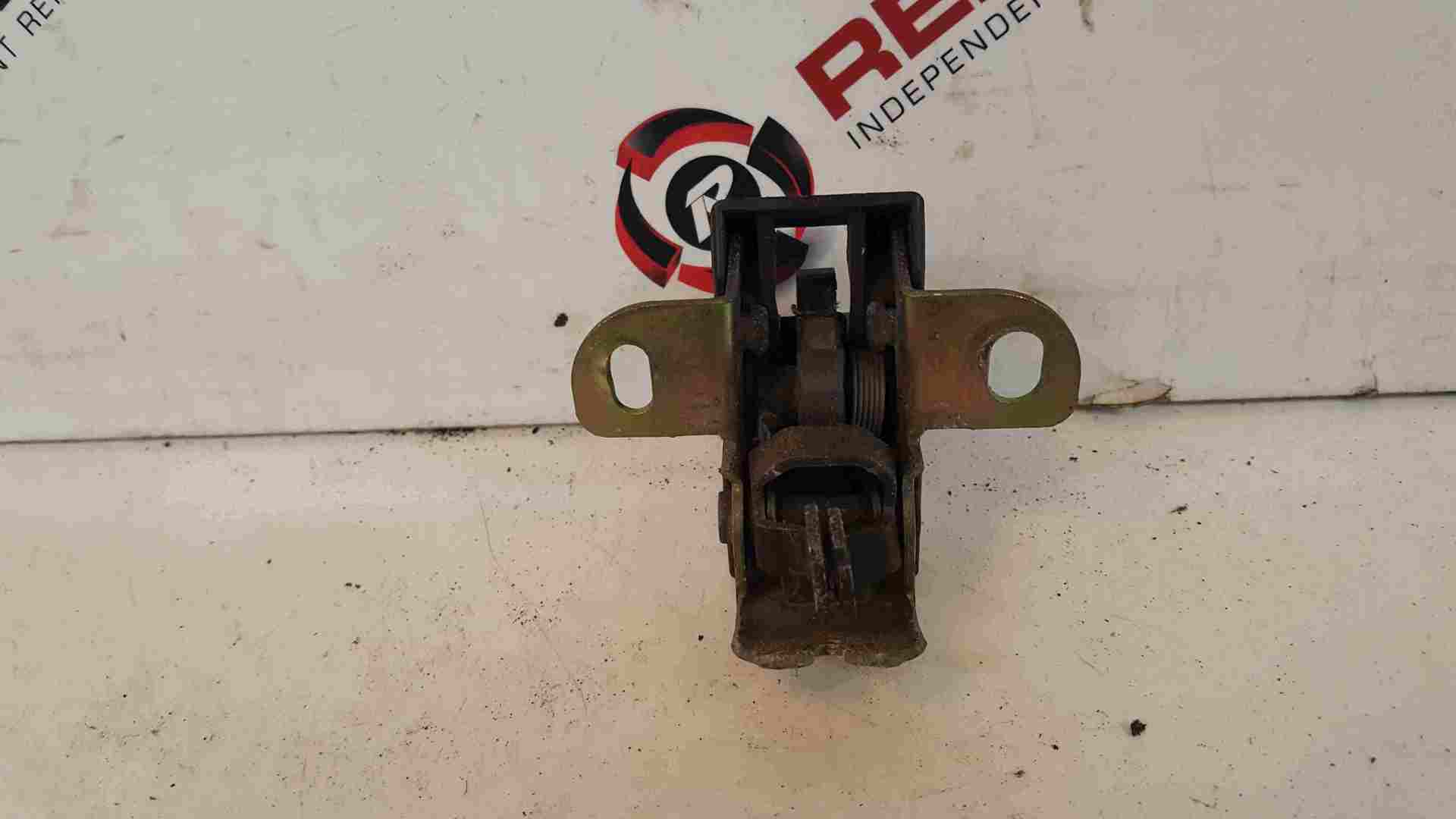 Thumb 3 Renault Master 1997-2003 Bottom Door Hinge Catch