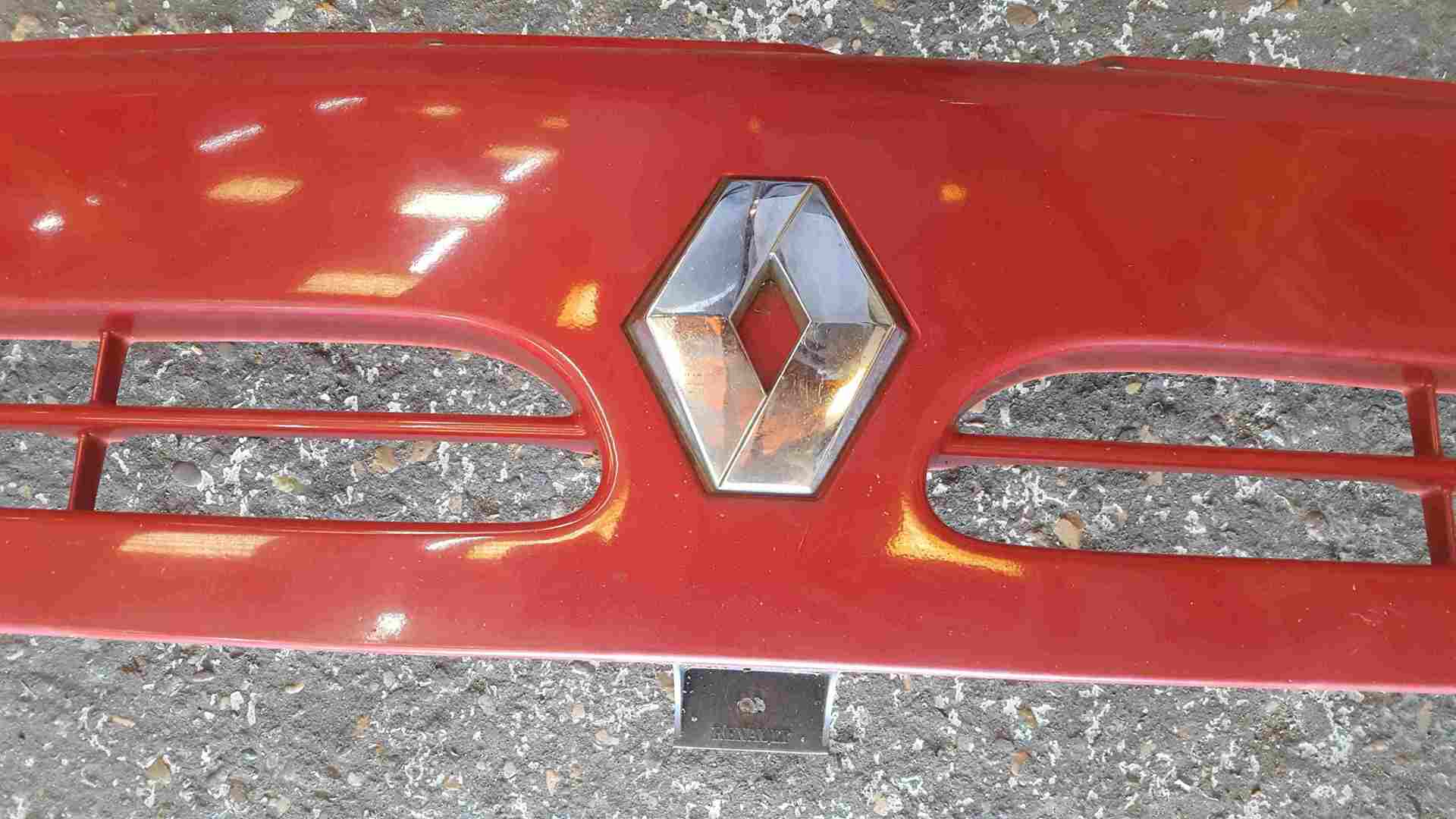 Thumb 2 Renault Master 1997-2003 Front Bumper Top Insert Badge Slam