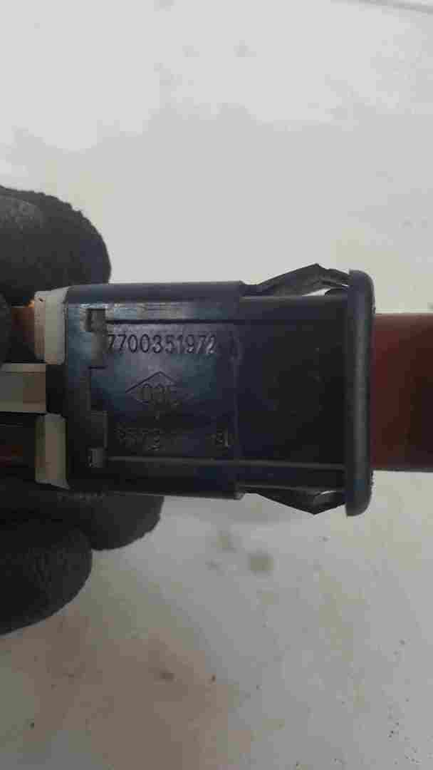 Thumb 3 Renault Master 1997-2003 Hazard Warning Switch Button 7700351972