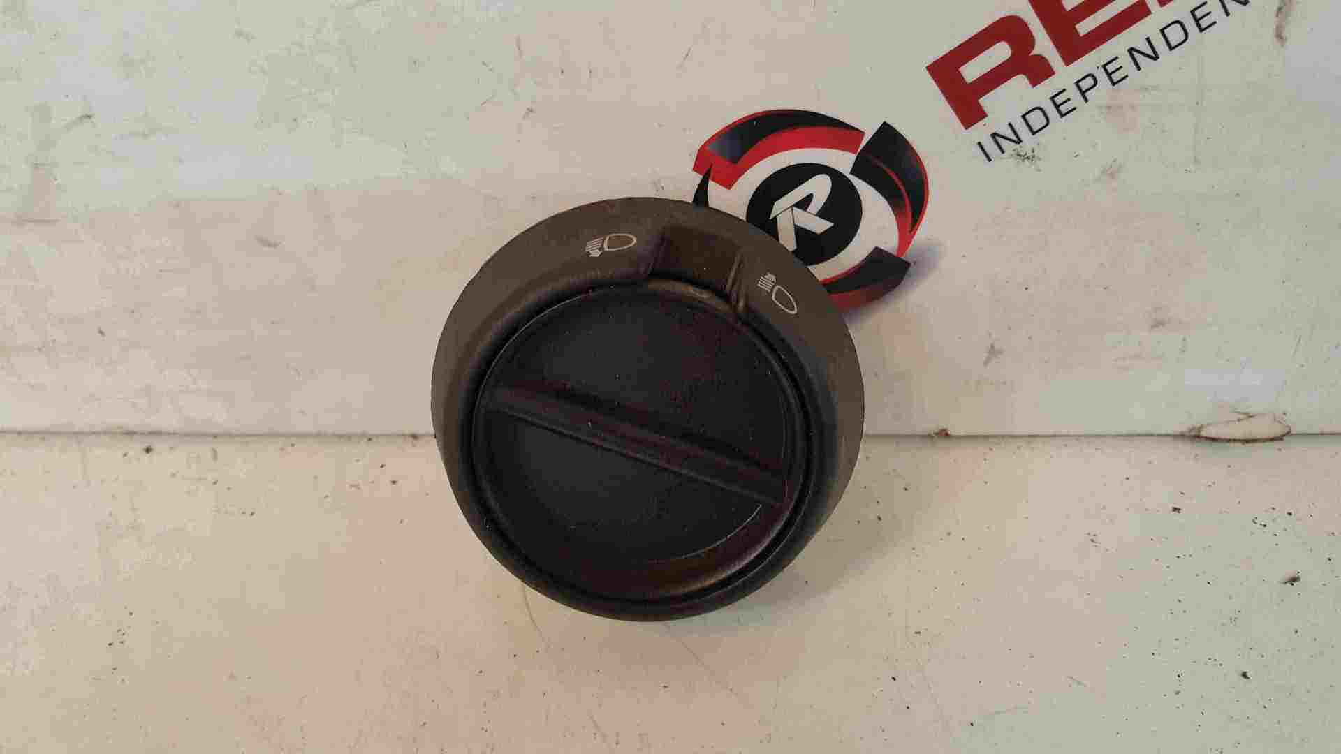 Renault Master 1997-2003 Headlight Adjuster Panel