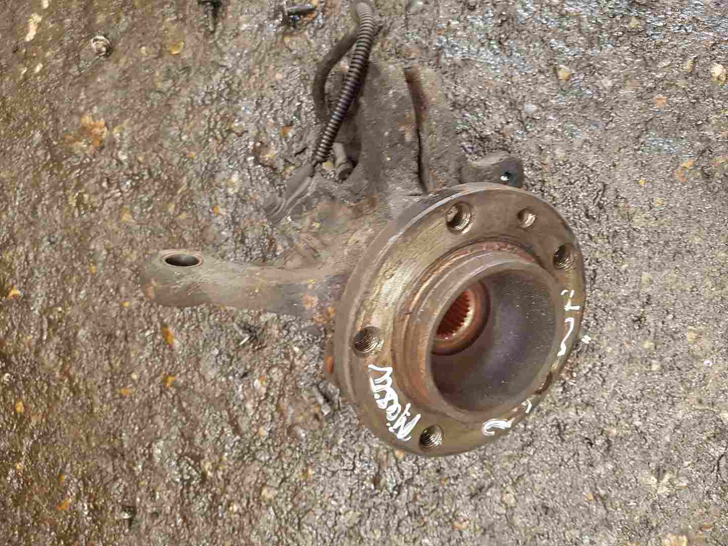 Renault Master 2003-2010 2.5 DCI Drivers OSF Front Wheel HUB