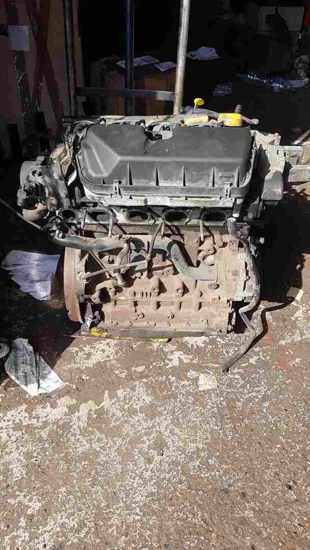 Renault Master 2003-2010 2.5 DCI Engine G9U 650 Spares Repair