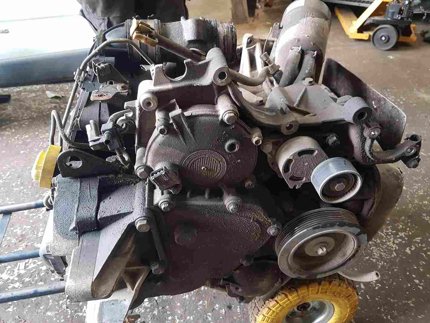 Thumb 2 Renault Master 2003-2010 2.5 DCI Engine G9U 754 Spares Or Repairs