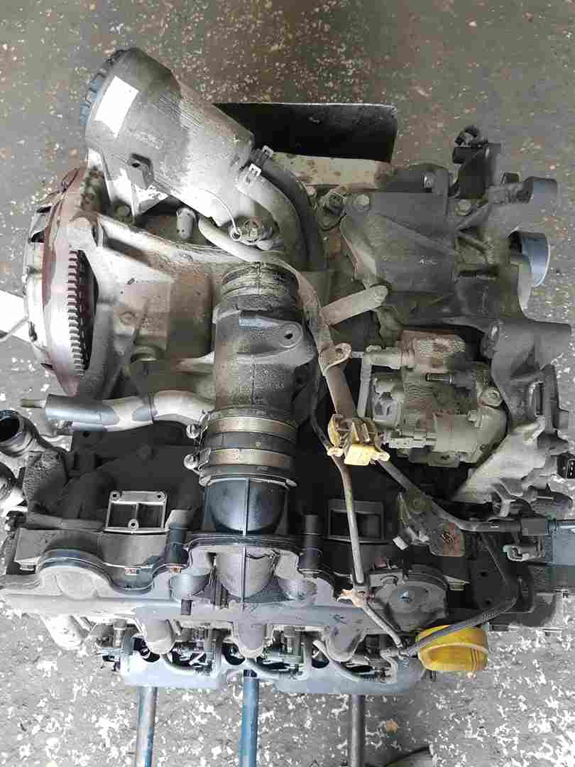 Thumb 3 Renault Master 2003-2010 2.5 DCI Engine G9U 754 Spares Or Repairs