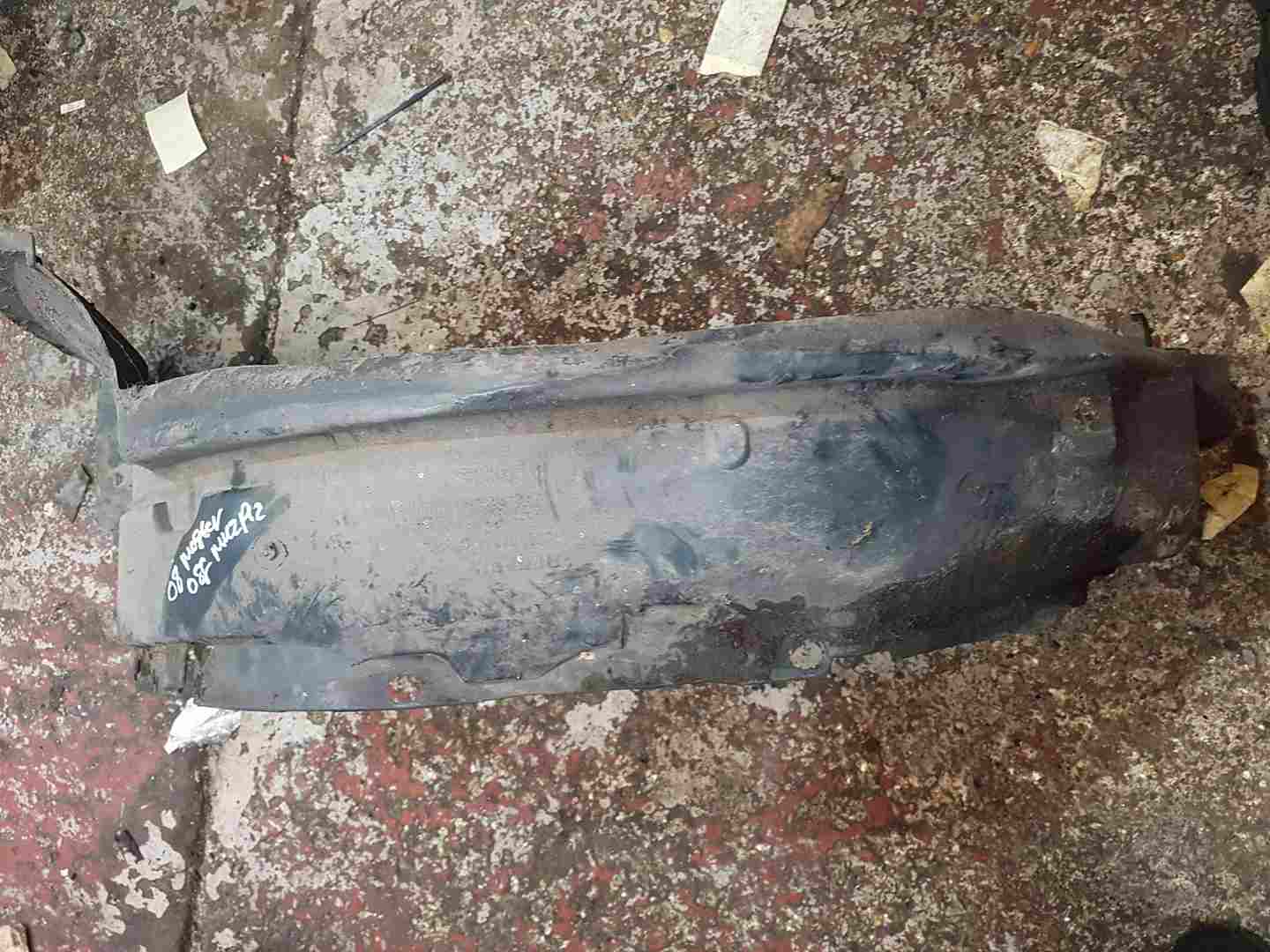 Thumb 2 Renault Master 2003-2010 Drivers OSF Front Wheel Arch Liner