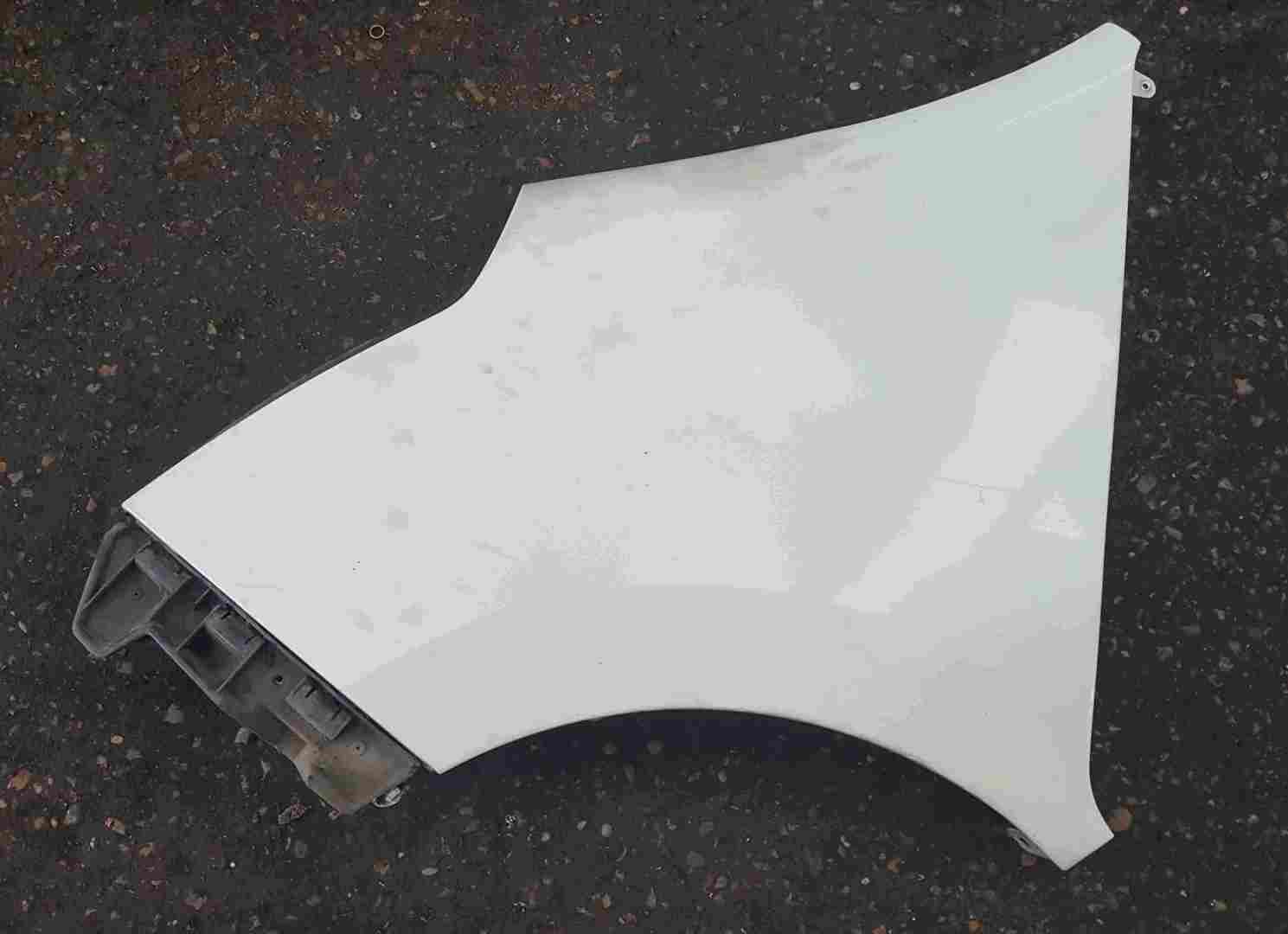 Renault Master 2010-2018 Passenger Ns Wing White O389